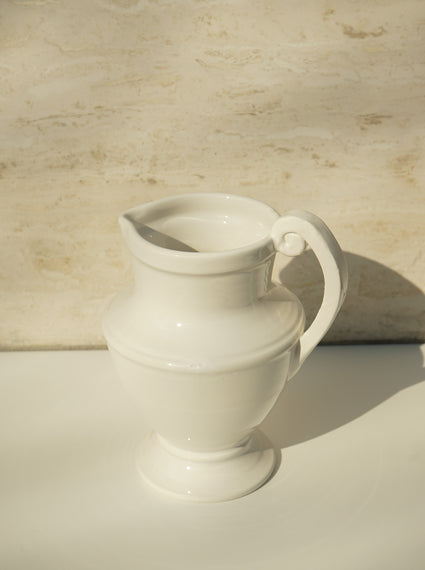 Roma Jug